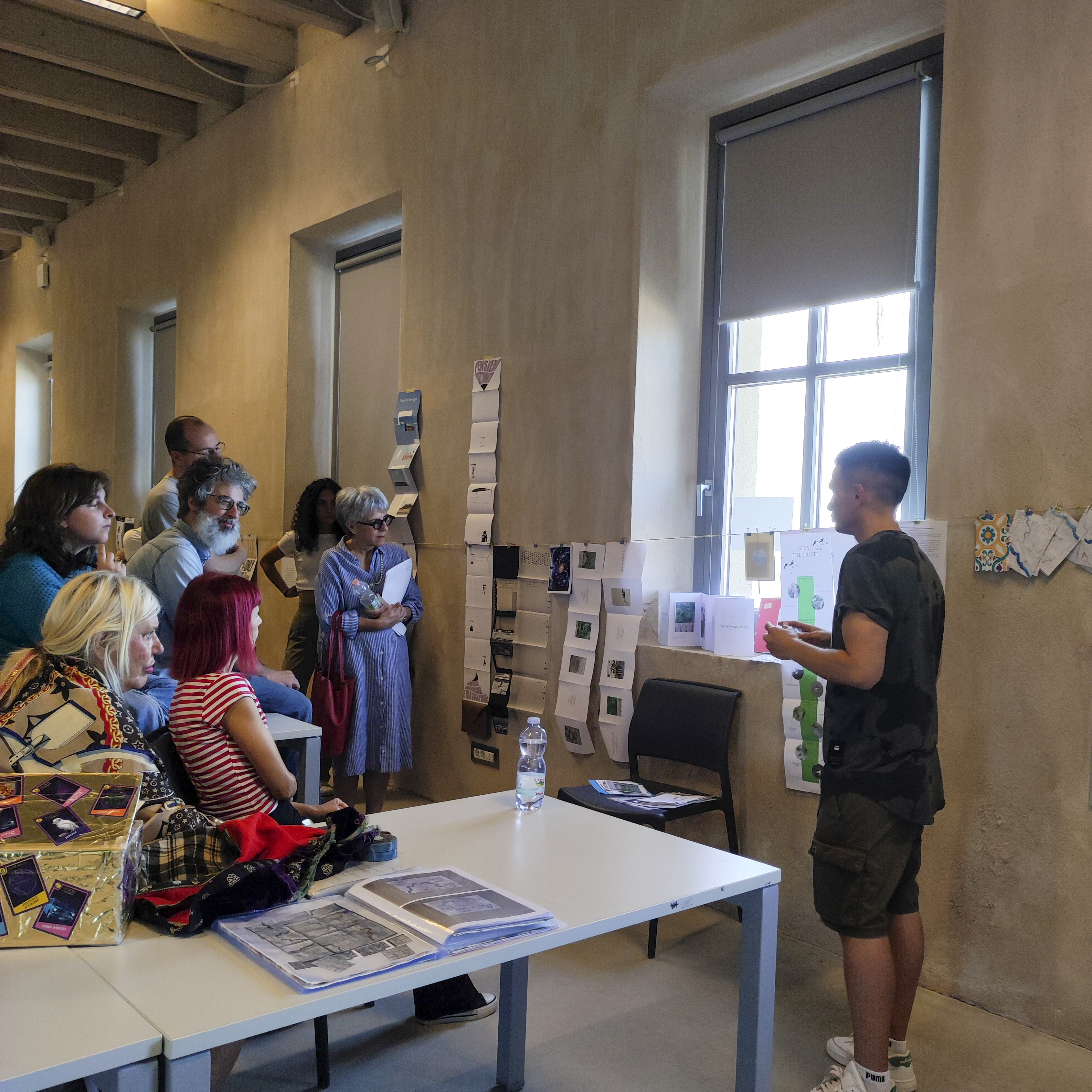 Design e luoghi: revisione lavori con studenti e docenti